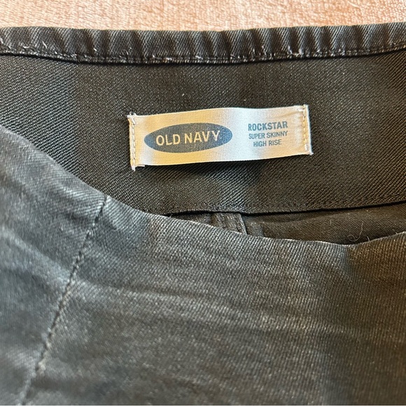 Old Navy Rockstar Super Skinny High Rise black jeggings size 22 Short - Picture 3 of 6